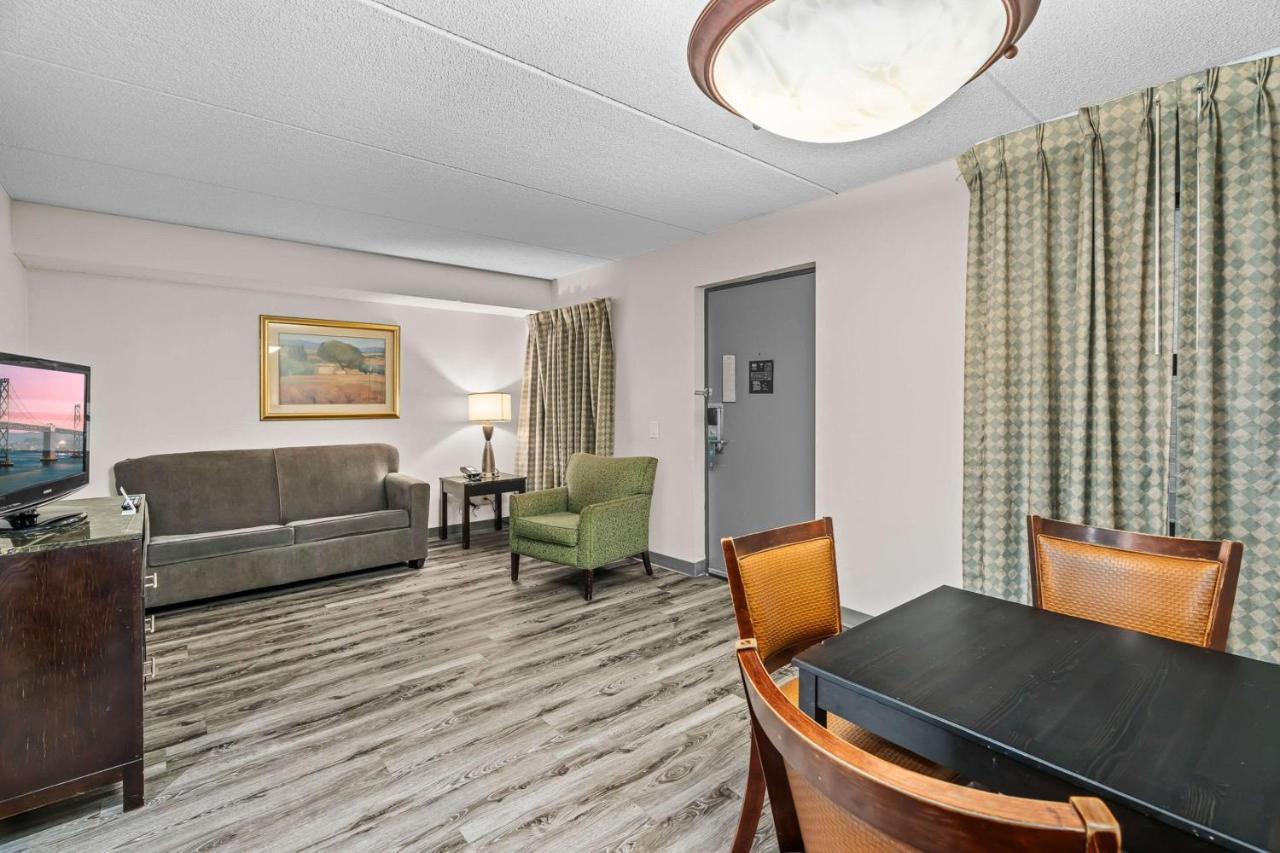 Quality Inn & Suites Mall Of America - Msp Airport Bloomington Dış mekan fotoğraf